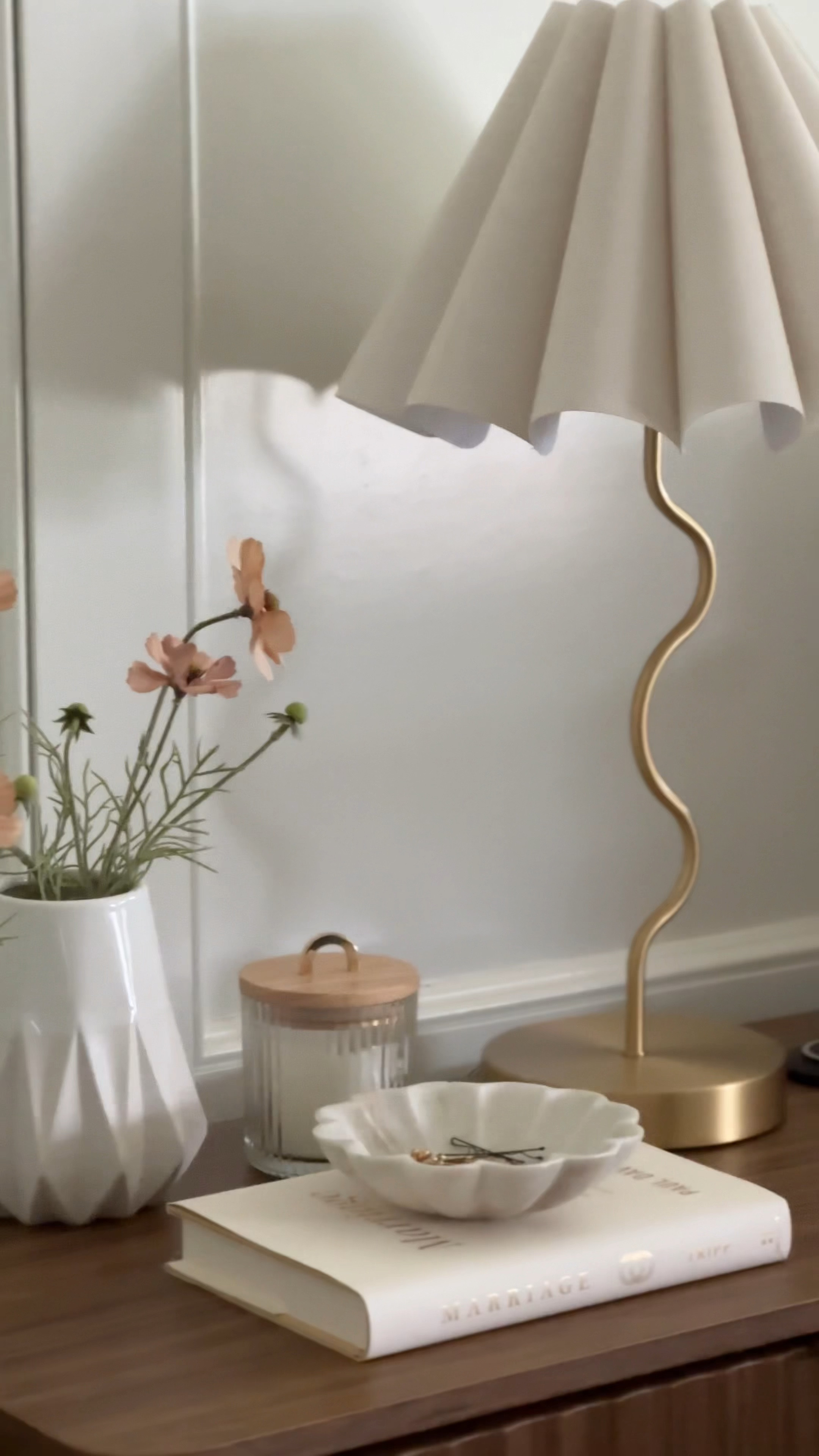 Comment LAMP and I’ll send you the link to this beauty!! I can’t believe how affordable it is!!



amazon favorites, amazon finds, organization, home organization, simplify design, declutter, organize with me, no excuses 
Amazon furniture, designer lamp, bubble shade, Amazon nightstands

#LTKhome #LTKfindsunder50 #LTKstyletip