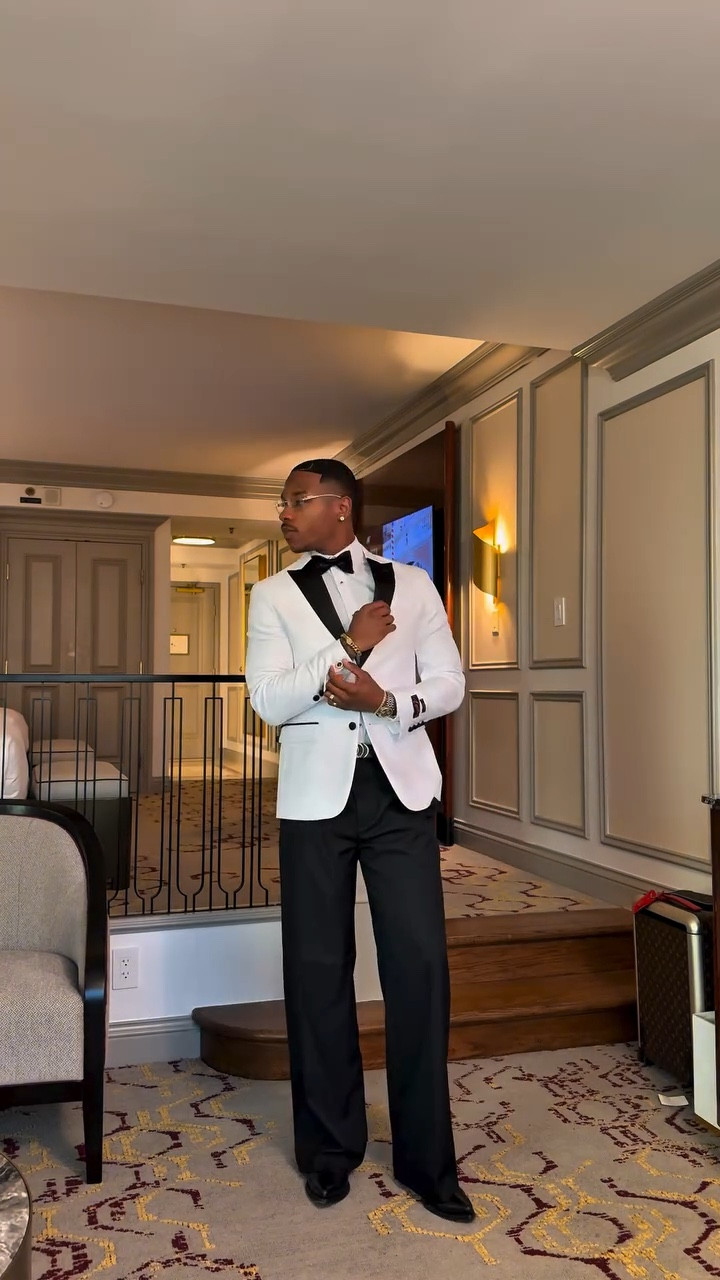 Black tie but make it effortless. Not just getting ready but setting the tone 🤝🏾 

#grwm #blacktie #luxury #mensfashion #eveningelegance #mensstyle #outﬁtinspo #mensaccesories #tylerp #styleformen #fashionblogger #fashion