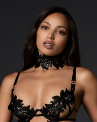 Ophelia Choker Black | Bluebella