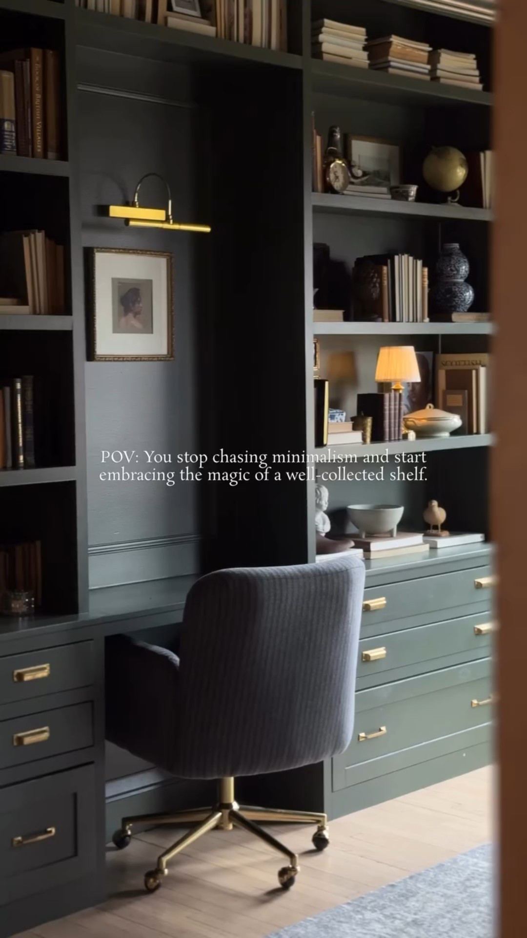 I’m convinced a well-collected shelf tells a better story than any trend! 

Which style feels more like you?