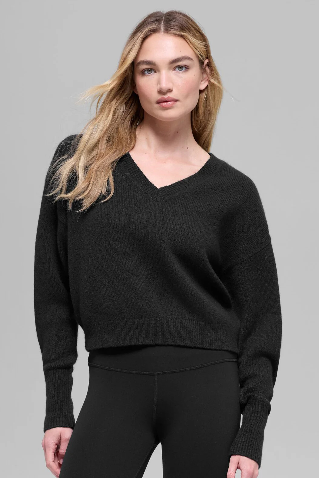Accolade Crew Neck Pullover | Alo Yoga (US)