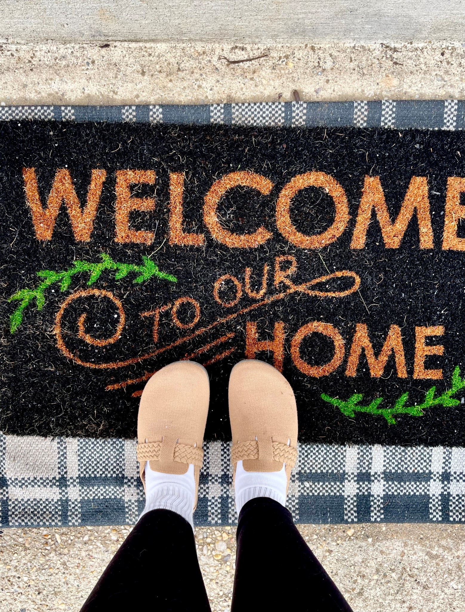 I think I’ve worn these clogs everyday since I’ve gotten them. Comfy and easy to throw on with anything! 

#LTKmomlife #LTKootd #LTKdayinmylife