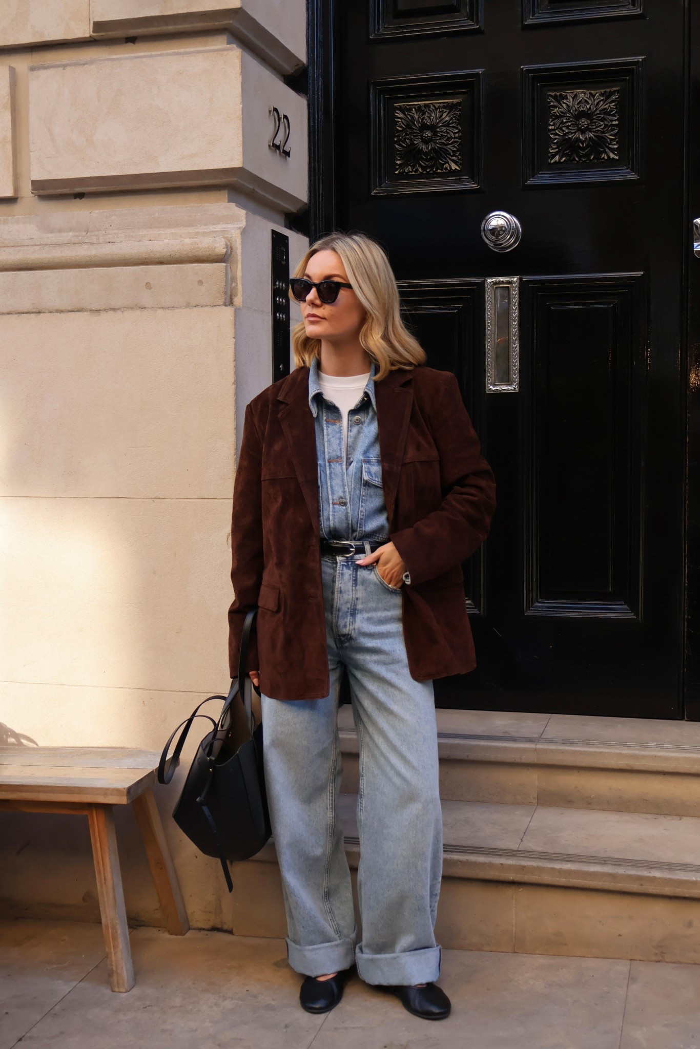 
We love a double denim fit for springs arrival denim 👖 

#minimalstyle #2025trends #springsummer25 #doubledenim #suedeblazer 

#LTKuk #LTKspring