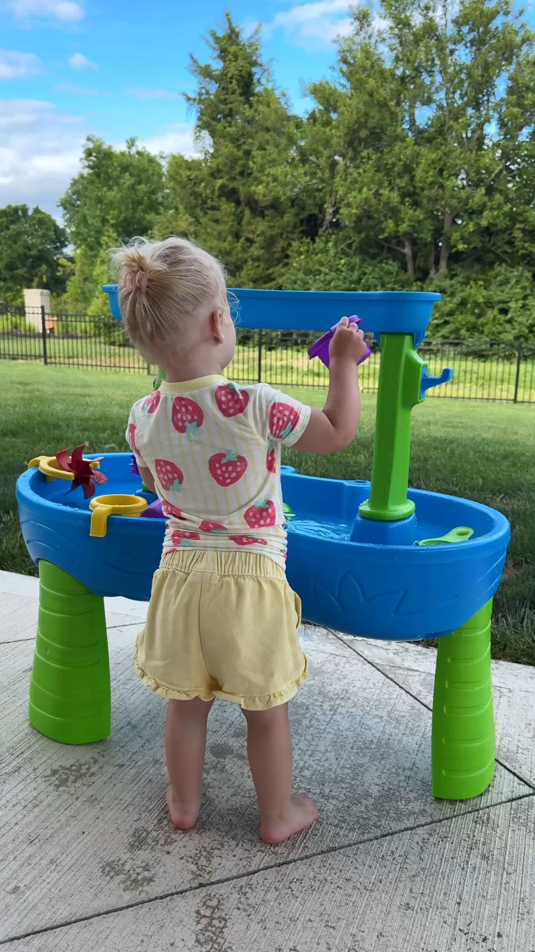 this water table working overtime this summer ☀️
  ⠀⠀⠀⠀⠀⠀⠀⠀⠀⠀⠀⠀
@wayfair #wayfair #wayfairpartner #ad