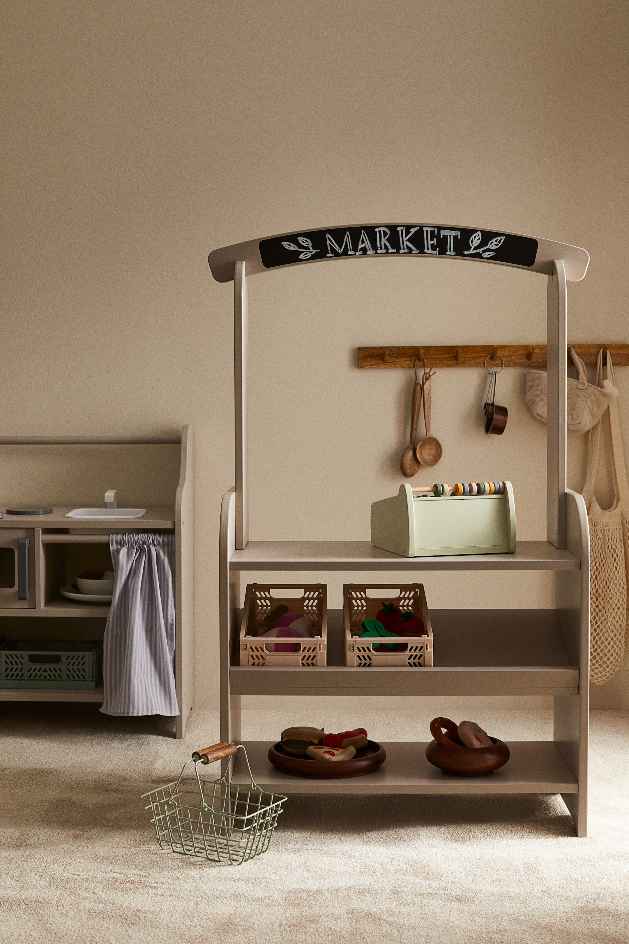 Children's Play Farmer's Market Stall | H&M (US + CA)