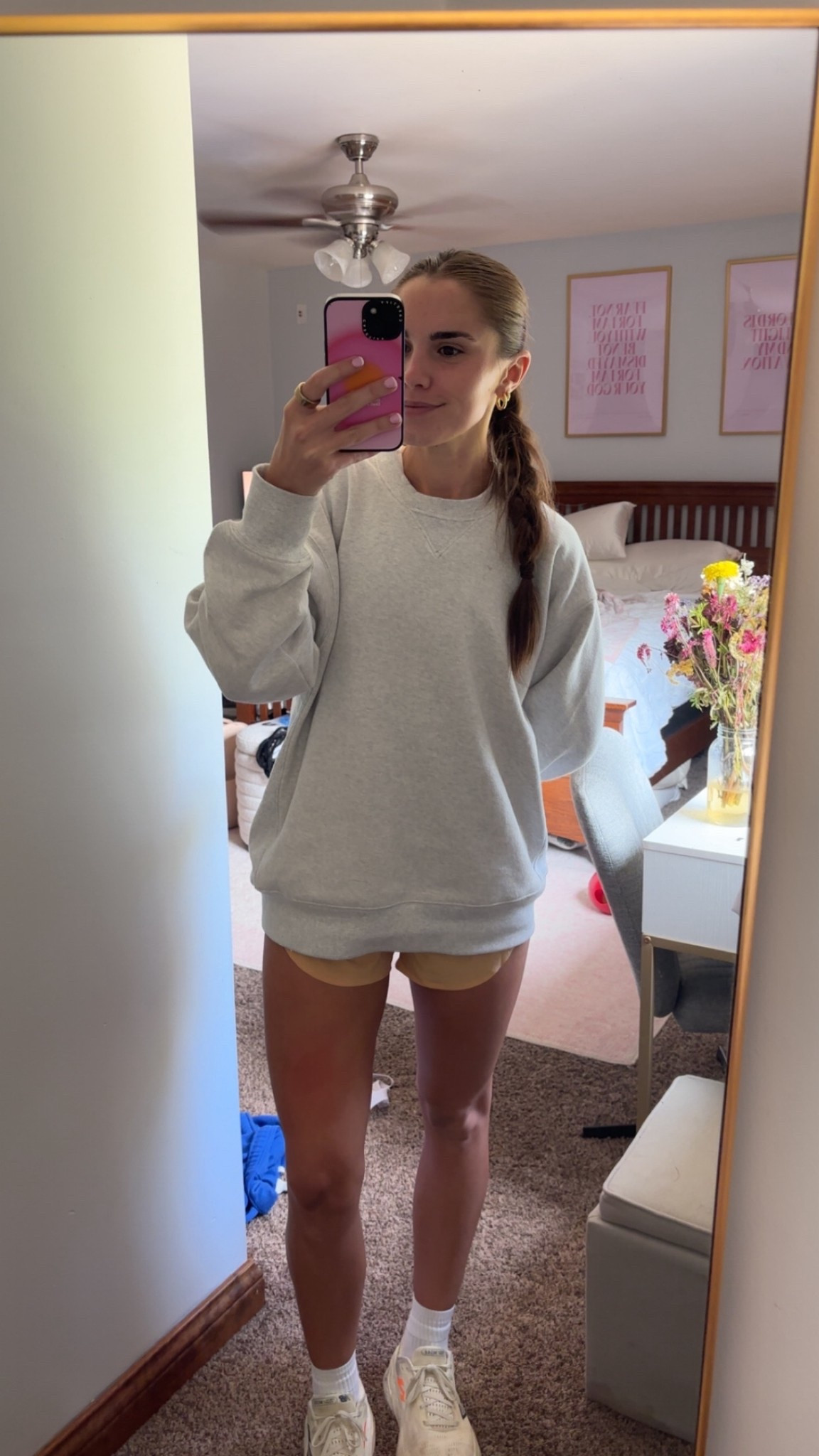 wearing a small in the sweatshirt, xs in shorts, xxs in bra! 