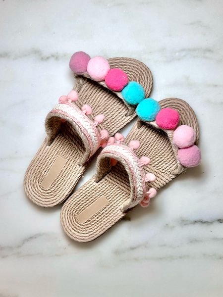 These sandals … oh my word… are they cute 🤩🤩🤩🤩. They come in 3 colors too!!! Swipe to see the others! A must have for that beach vacation! Use my code TashaN40 for 40% off at goodnight macaroon!!! 

#LTKstyletip #LTKshoecrush #LTKFind