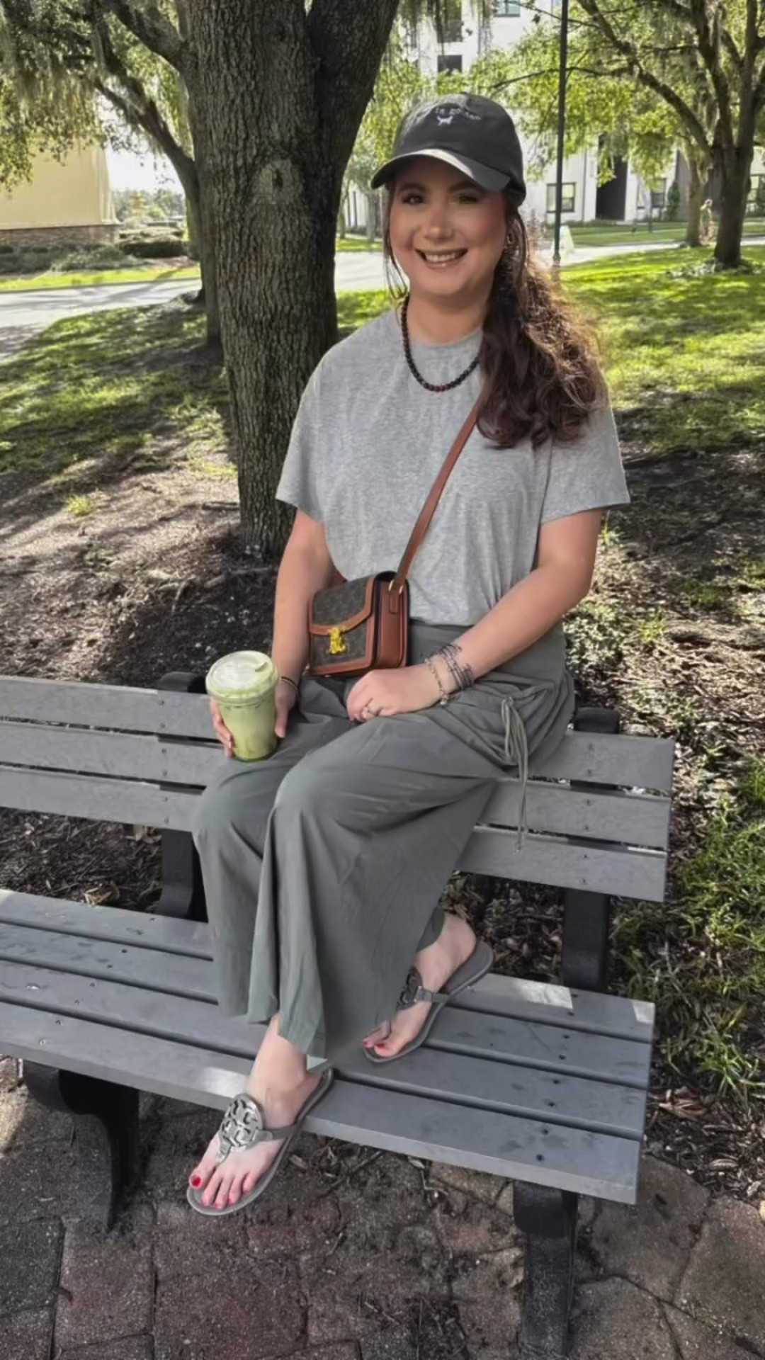 The ‘ber months are here🤎🍂🎃🍁🍎🍏 having myself a fall day in my delulu land, don’t mind me🫶🏻🧡 September 1st falling on a rainy day off is perfection🌧️

#LTKItBag #LTKSeasonal #LTKStyleTip