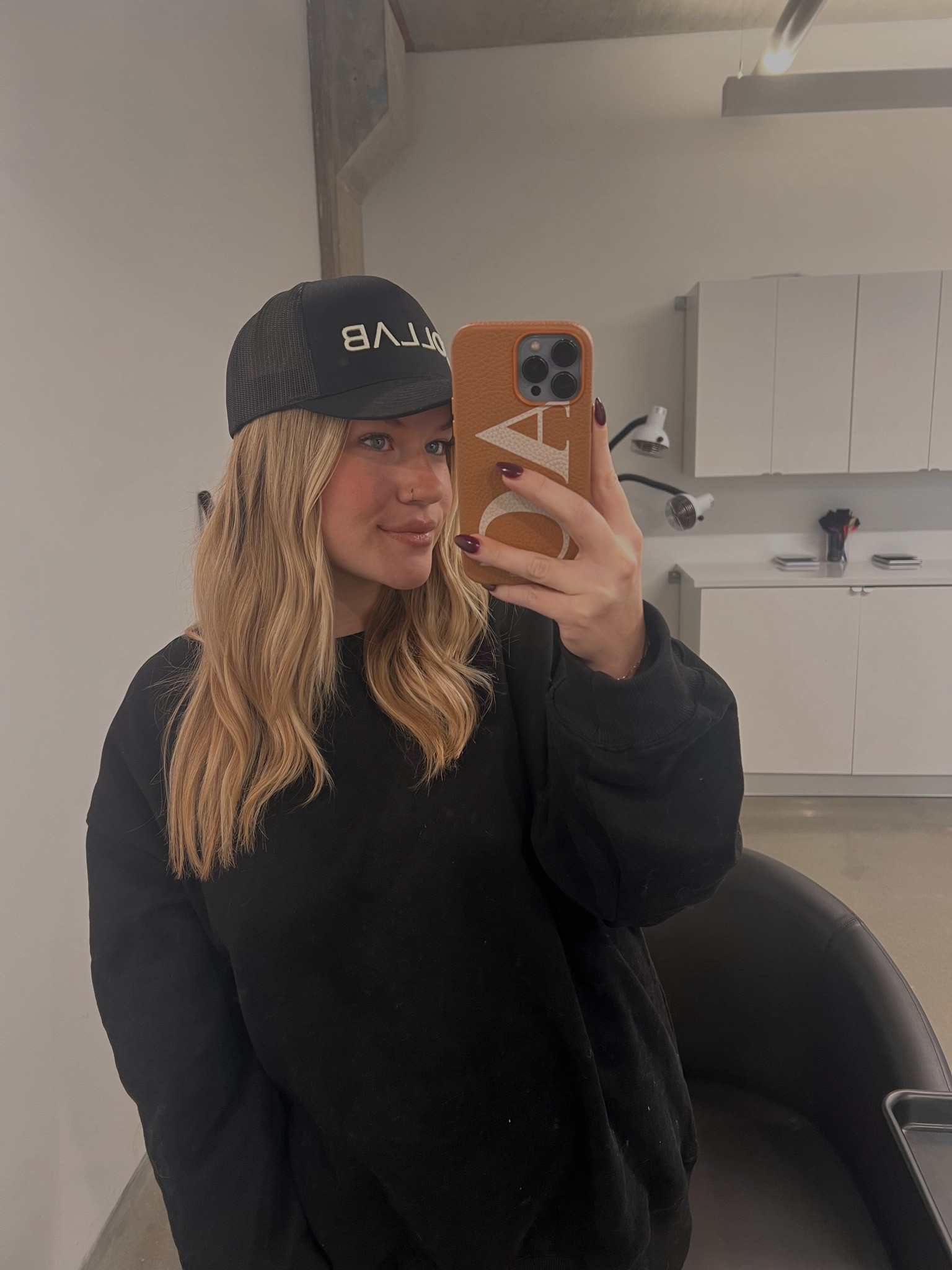Size medium in crewneck 
Hat @ collab!! 