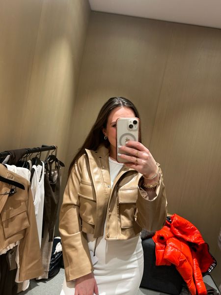 Alo cropped leather jacket. Sized down 

#LTKU #LTKworkwear #LTKstyletip
