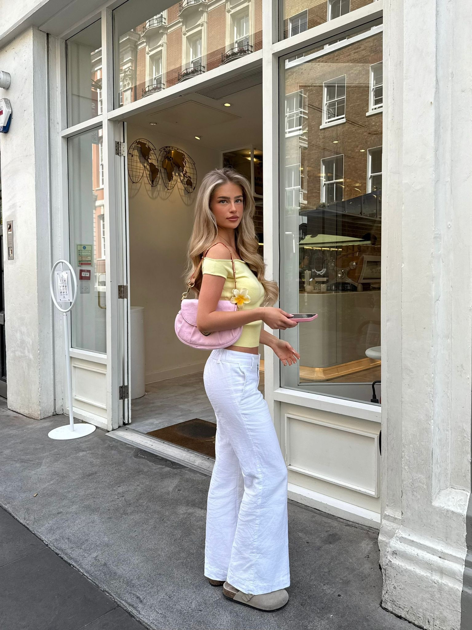 Spring colour pallette 🎀⭐️🩰🧈🤍

Summer outfit, spring outfit, linen trousers, bardot top, butter yellow, Birkenstock clogs, Louis Vuitton handbag, vintage handbag 

#LTKsummer #LTKuk #LTKspring