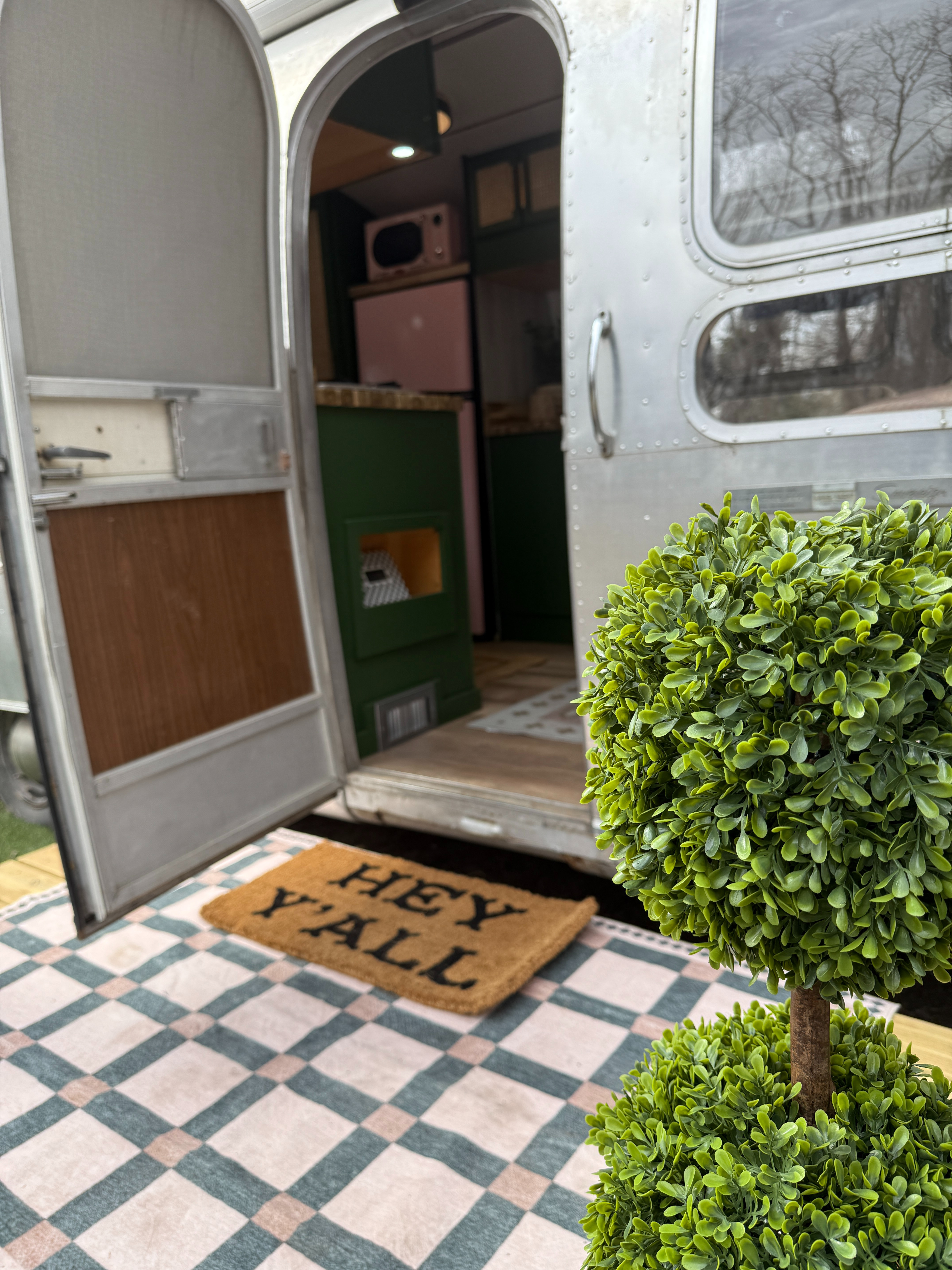 The cutest vintage Airstream design I have ever had the privilege of designing. I loved every piece chosen!  Enjoy and shop the look ◡̈  #LTKdesign 

 

#LTKHome