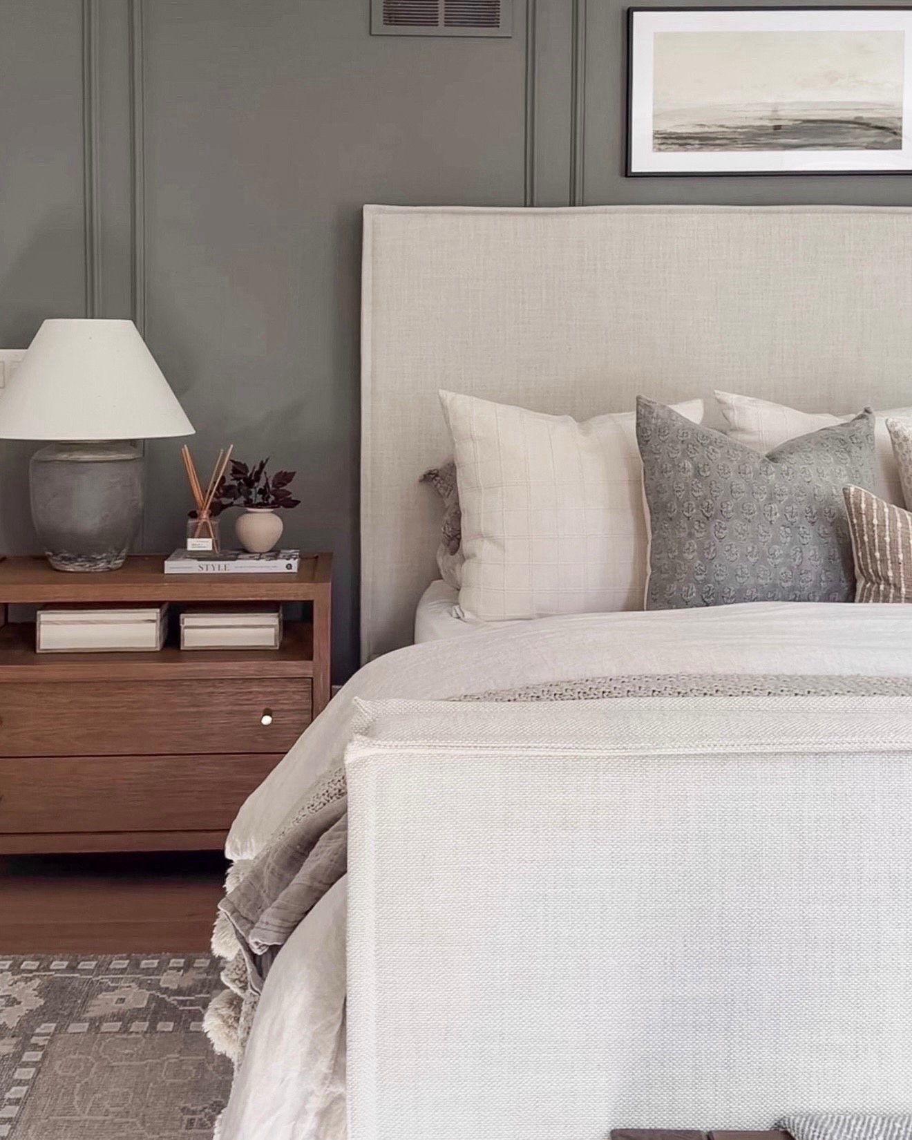 Would you believe me if I told you the designer version of this bed frame is over $4,500 🤯🤯 it’s true!! We have had this beautiful version for over 3 years now, and it’s so good. High quality, gorgeous upholstery, and worth the price point! A piece we will love for years to come!

#LTKHome #LTKSaleAlert