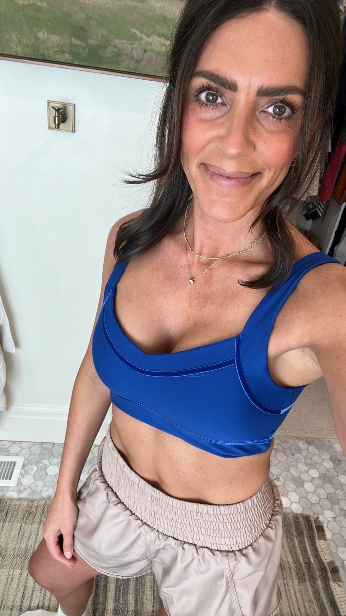 YPB Sculpt Sweetheart Bra from Abercrombie. Love the velvet piping. And this blue is SO good! I’m in a small and it’s perfect. It’s on sale for under $18 right now! 

#LTKfitnessgoals #LTKSaleAlert #LTKActive