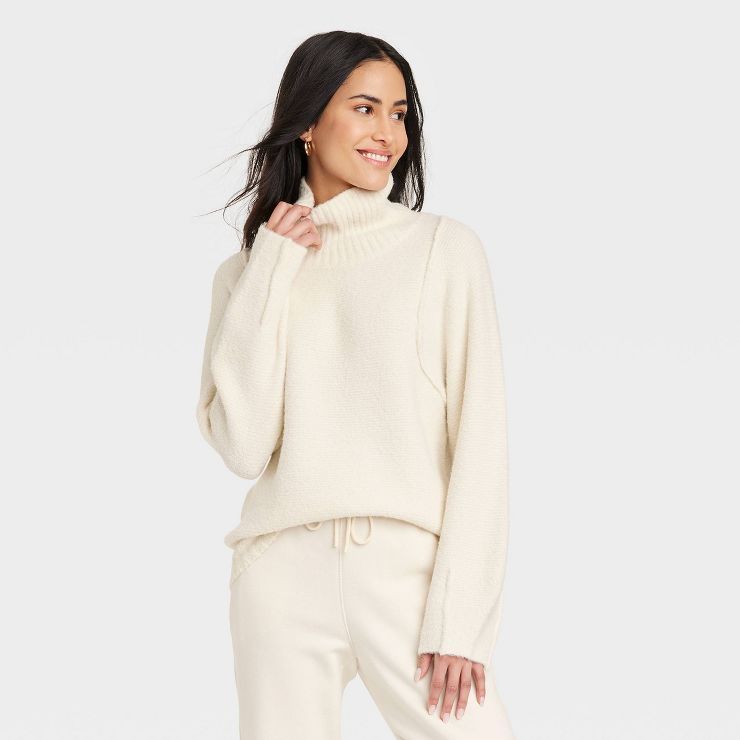 Women&#39;s Mock Turtleneck Seam Front Pullover Sweater - Universal Thread&#8482; Cream M | Target