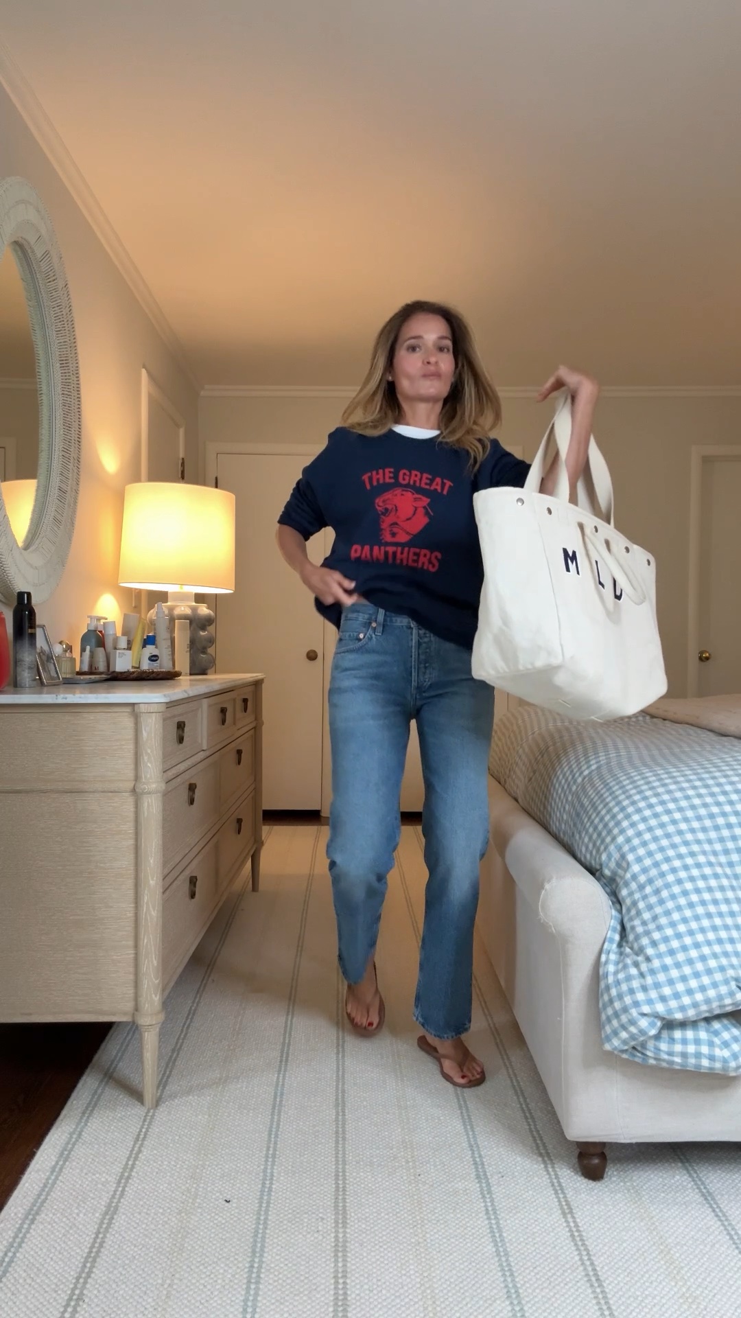 Sweatshirt: wearing a size 1, white tee: wearing a size small, jeans: tts in a 25, flip flops: wearing a size 7

#LTKdayinmylife #LTKgrwm #LTKootd