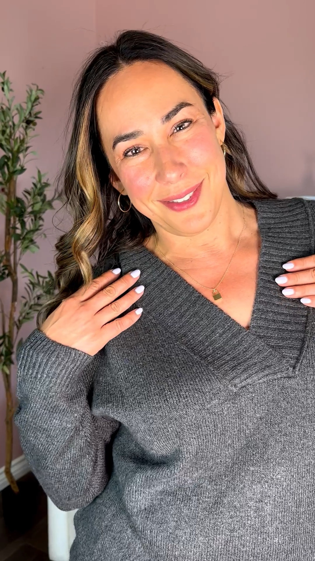 this is the softest, coziest, comfiest sweate! I love it and its got really cute detaills!

#LTKU #LTKSeasonal #LTKStyleTip