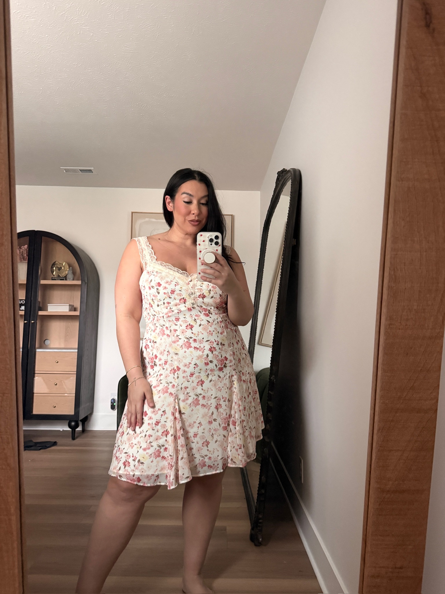 Obsessed with this spring mini dress 👏🏻👏🏻 Shop my midsize Abercrombie favorites on sale for 25% off with my exclusive in-app code! 
-
-
-
Abercrombie sale, LTK Spring Sale, Abercrombie midsize, Midsize spring, Midsize spring haul, Midsize sale, Dress, Spring Break Finds, Curvy, Sale, Easter @abercrombie 

#LTKSeasonal #LTKMidsize #LTKSpringSale