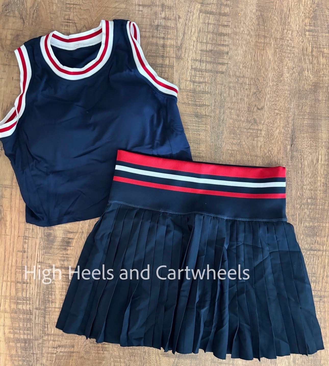 I saw another mom wearing this at a party and had to have it. 2 pieces but it looks like a dress when worn together. And the best part? A sewn in bra!! 🙌