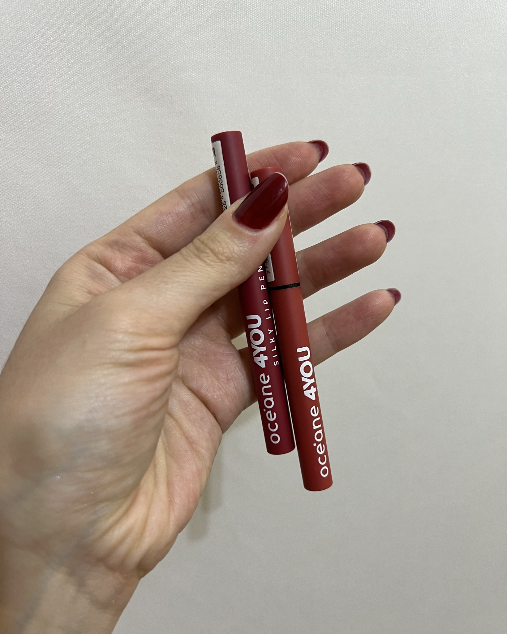 Essas canetinhas novas da Oceane me lembraram muito as tinted pen da Linha Mari Saad, será que vai ser parecido? 

#LTKbeauty #LTKbrasil