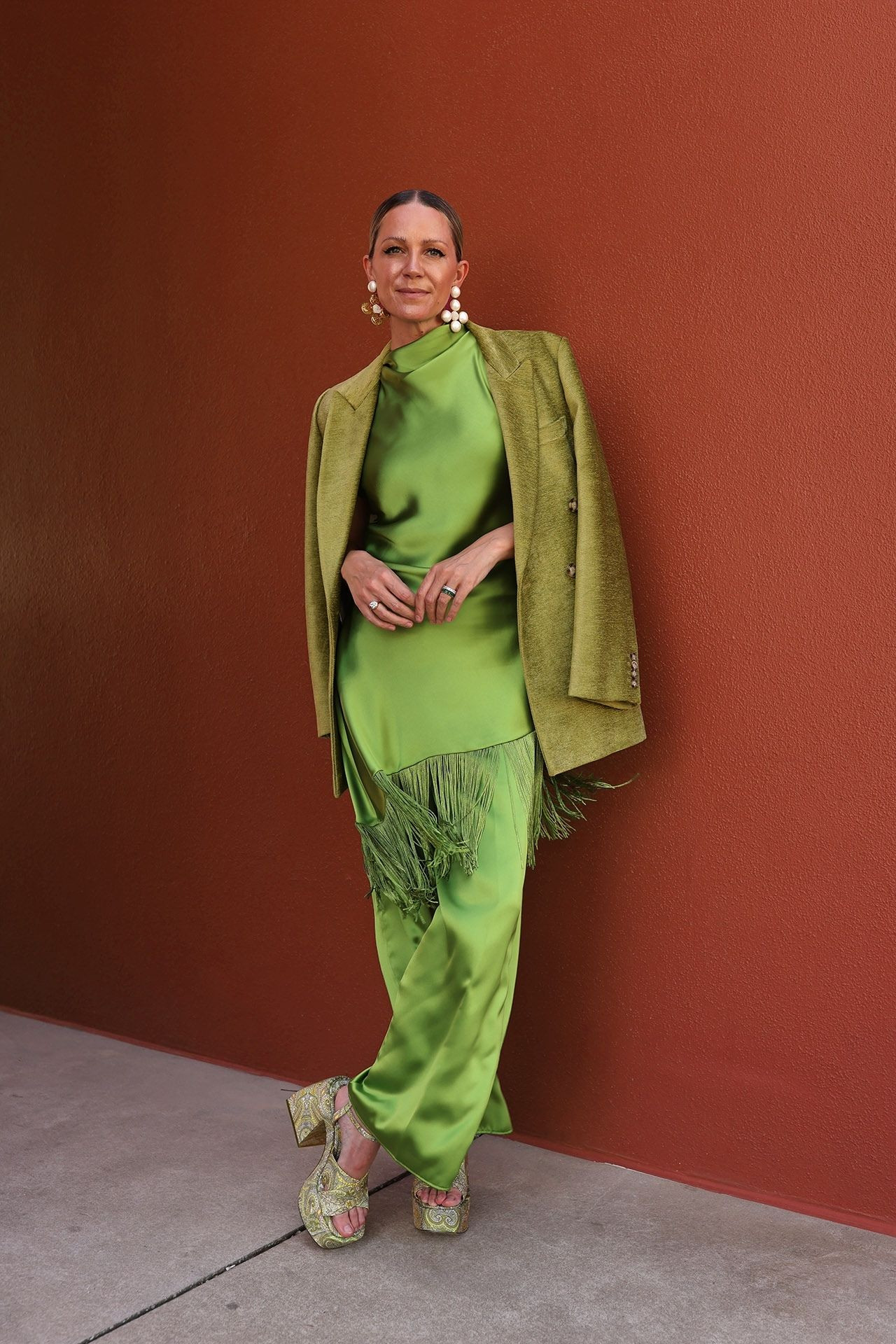 FRINGE FUN: GREEN MONOCHROME 

 
