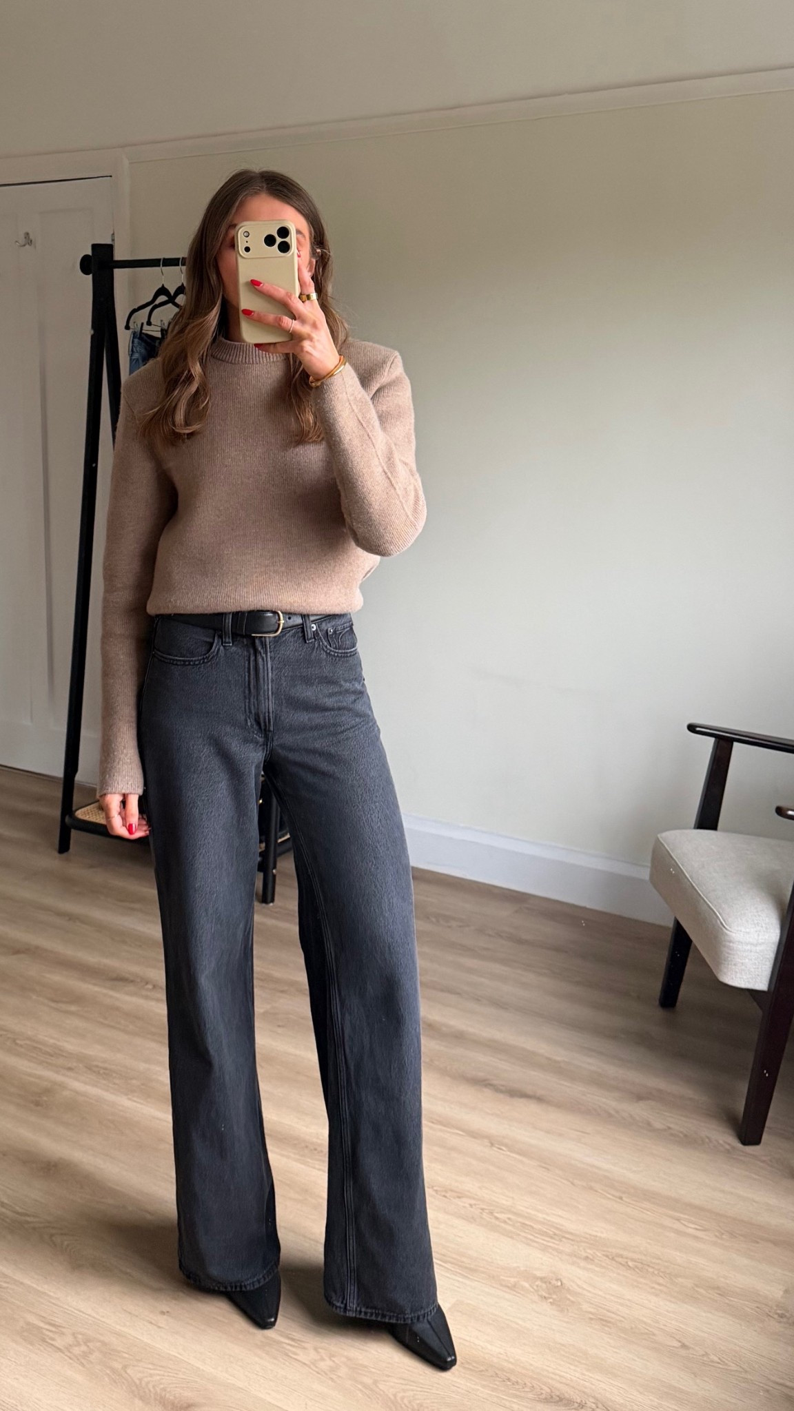 My favourite Abercrombie jeans! There is currently 15% to 30% of ALL the jeans and you can use:AFEMILY for an extra 15% off on top!

*UK & Europe only

High rise wide leg jeans in Black in the W25 Long length, I’m 5ft 6 (true to size)
Lightweight drapey denim 

Medium in the cos jumper 
Toteme black leather belt
& other stories boots