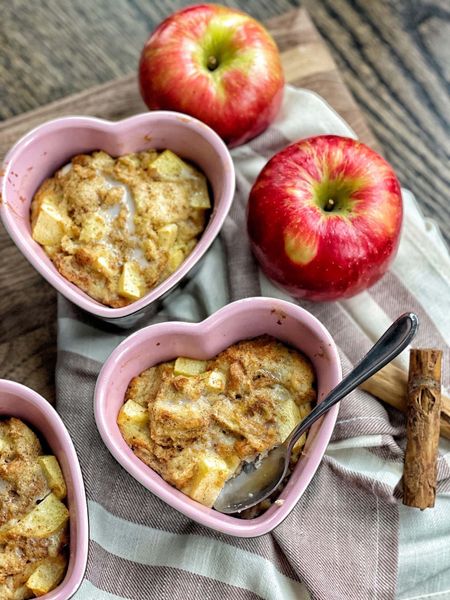 The perfect (lightened up) treat for your Valentine! !Apple Baked French Toast This Super easy to prepare, and makes for a delicious sweet breakfast, snack or dessert. Full recipe on www.sweetsavoryandsteph.com 

Valentine’s Day, Valentine’s Day recipes, Valentine’s Day ideas, ramekins, heart ramekins, kid friendly, breakfast, kitchen finds

#LTKfamily #LTKhome #LTKkids