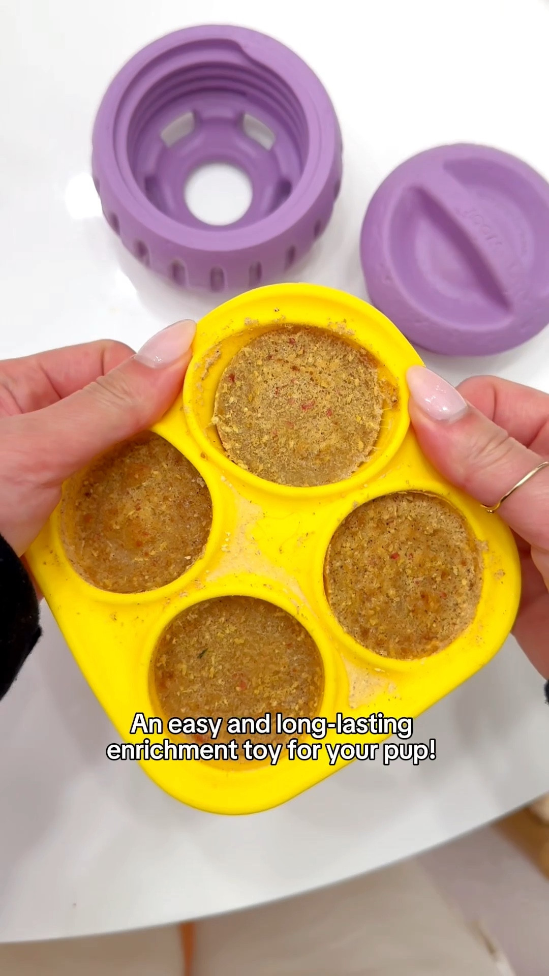 Easy and long-lasting enrichment toy! 