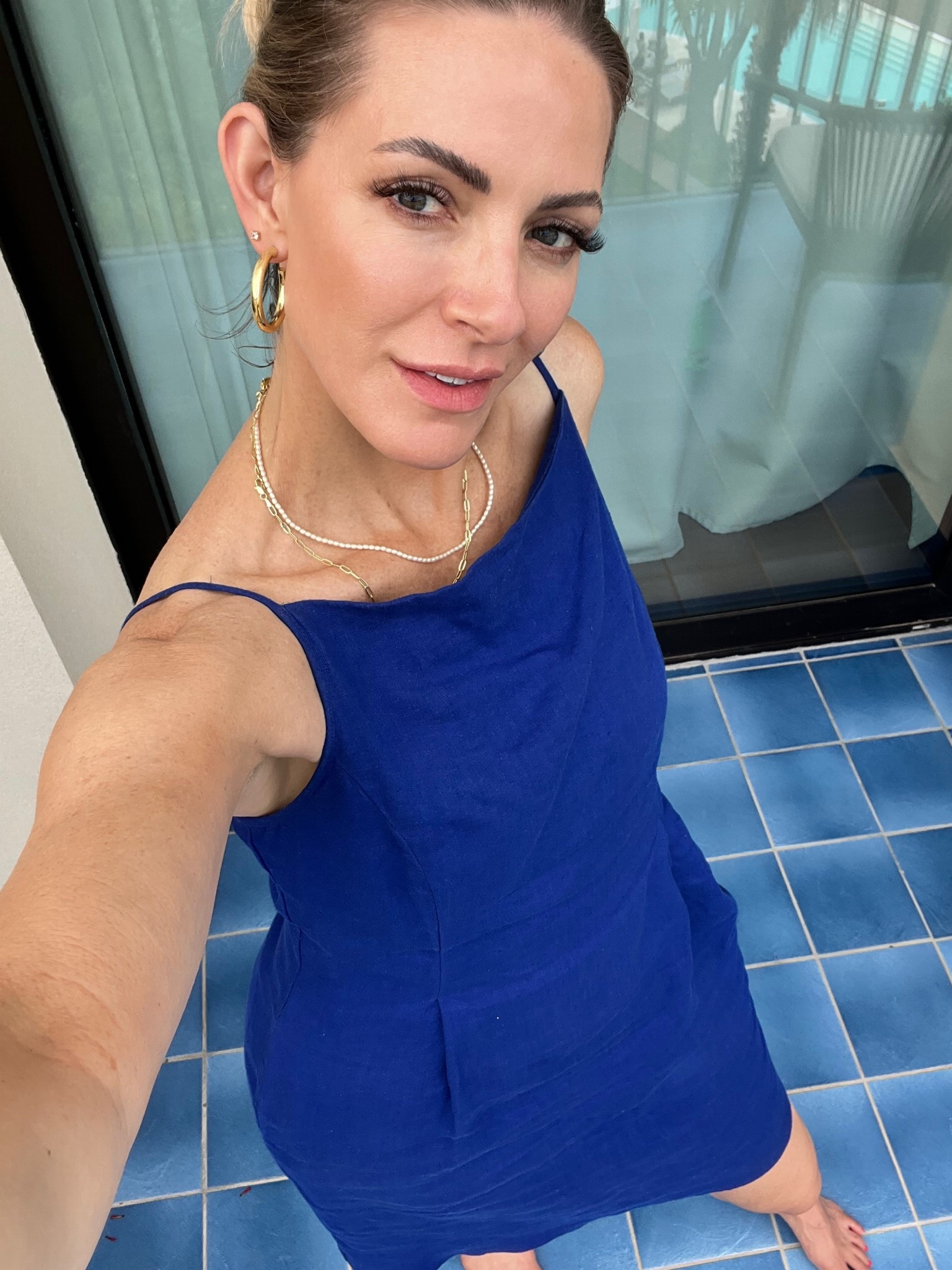 This blue linen is such a beautiful, bold color. Great for a hot day. Pockets are a bonus! 💙



#LTKOver40 #LTKStyleTip #LTKMidsize