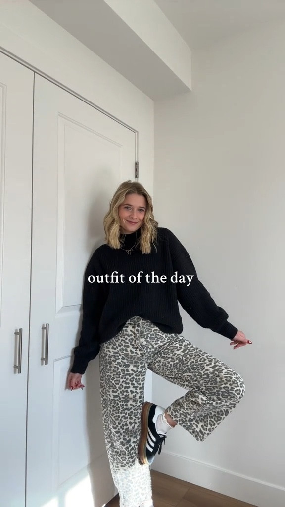 SALE!! 20% off these jeans 🖤✨ i am so obsessed with these cheetah pants, i could live in them!!! 🖤🫶🏻

#LTKStyleTip #LTKFindsUnder100 #LTKGiftGuide