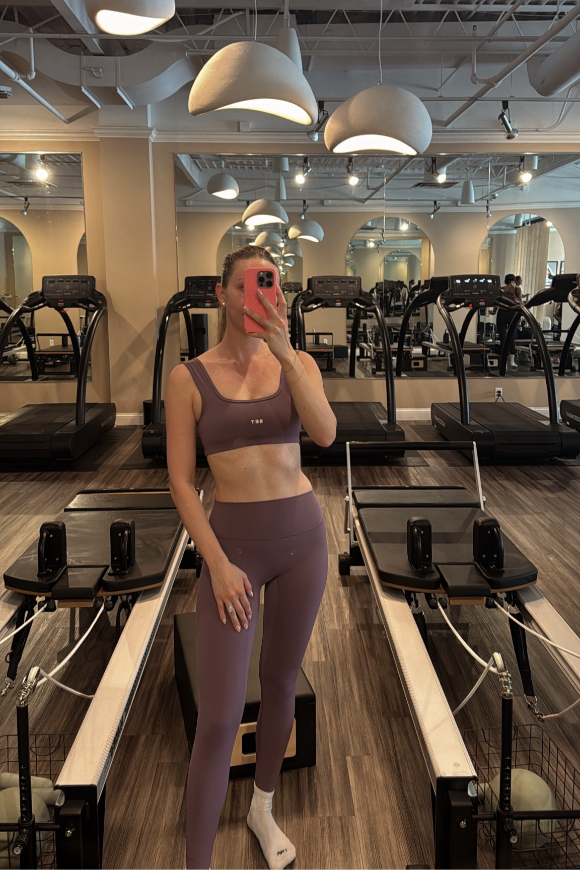 set active obsessed! wearing size Xs in both