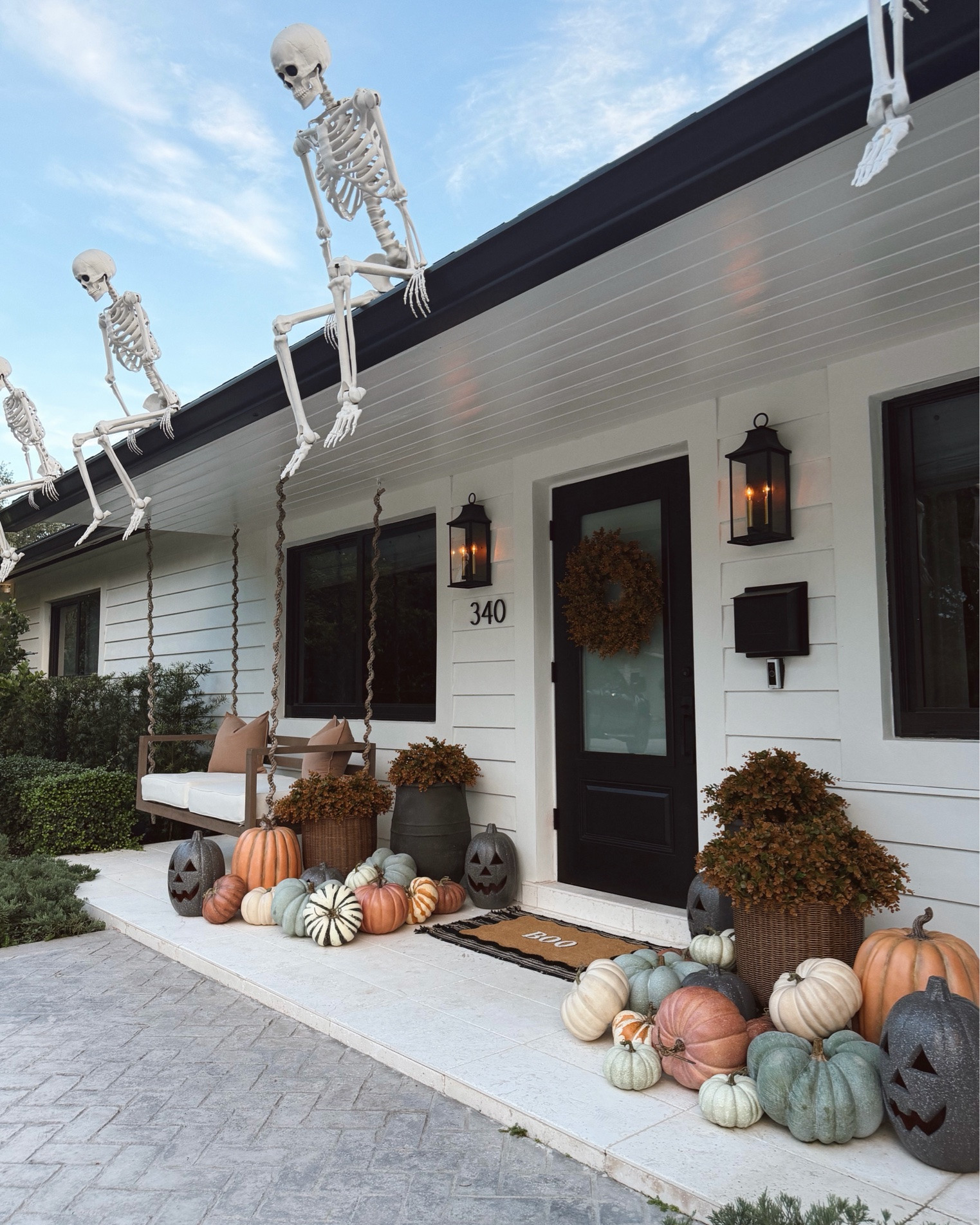 Halloween porch decor 👻 

#halloween #halloweenporch #fallporch #halloweenhome

#LTKSeasonal #LTKHome