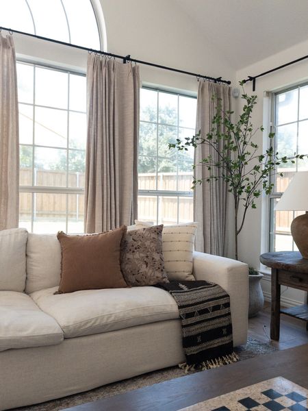 neutral organic modern living room inspo

living room, living room styling, living room decor, couch, slipcover sofa, amazon tree, at home, etsy, wayfair, coffee table, affordable coffee table, budget friendly finds, pinch pleat curtains 

#LTKHome #LTKStyleTip