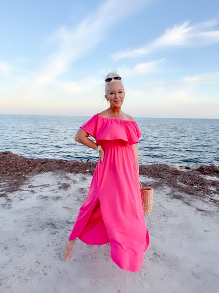 Vacation dress / resort dress / beach dress

#LTKSeasonal #LTKunder50 #LTKtravel