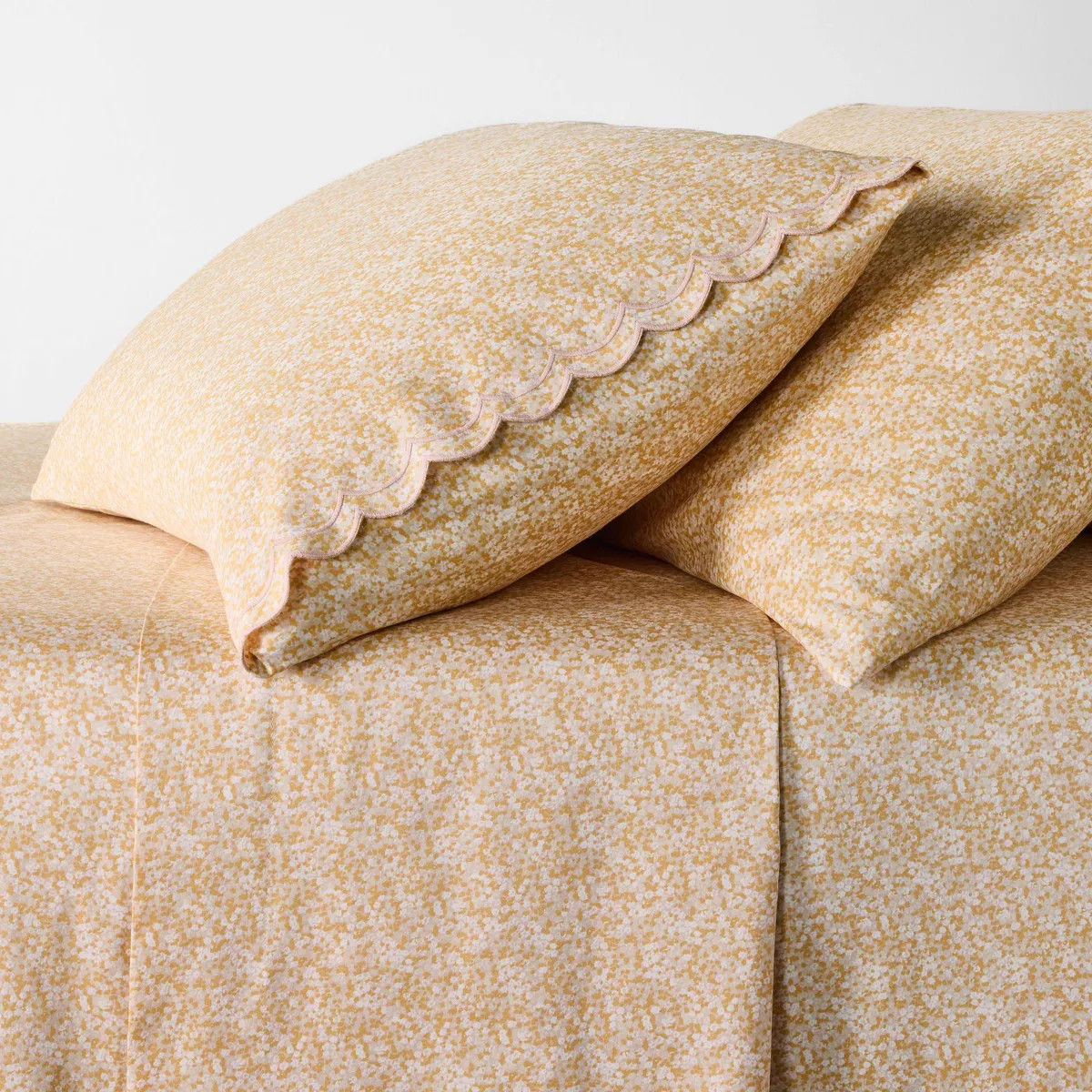 Queen 300 Thread Count Scalloped Edge Ditsy Floral Sheet Set Peach/Pink - Threshold™ designed w... | Target