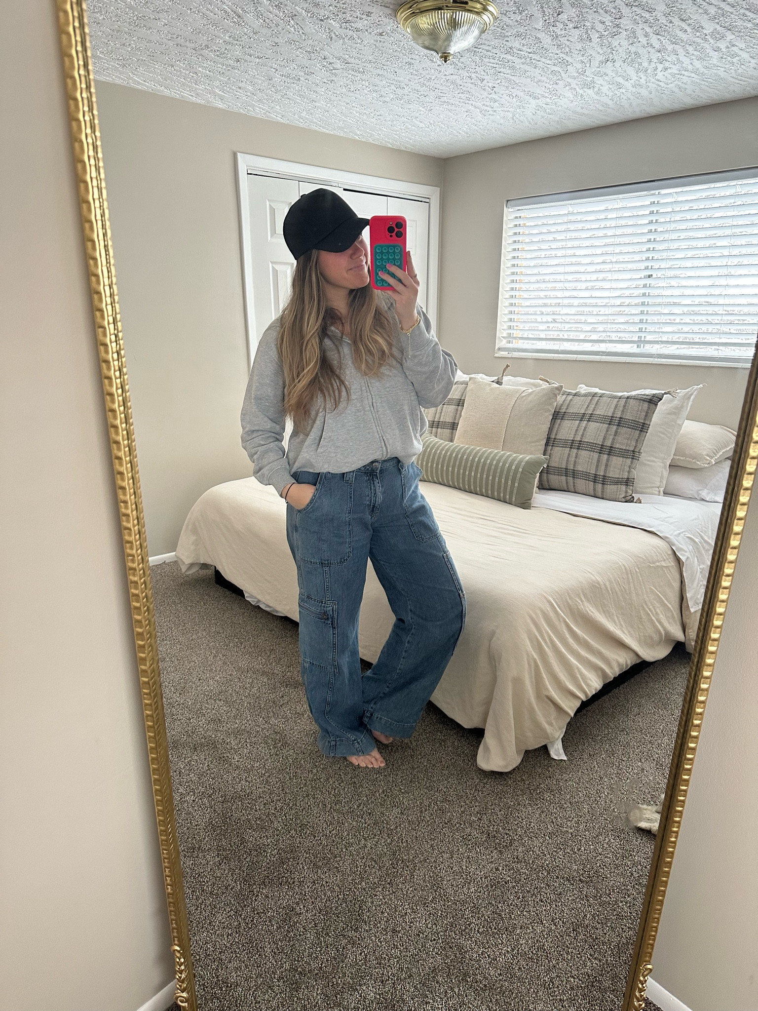 Casual OOTD!!! My favorite gold bracelets I’ve been wearing everything are on sale for under $20 for a 6 pack! Trucker hat is hobby lobby for $1.99

#LTKstyletip #LTKfindsunder50 #LTKsalealert