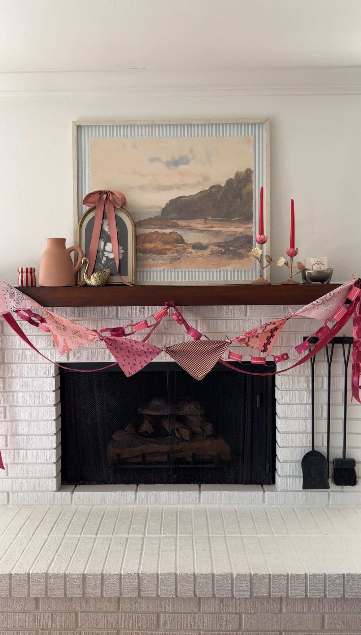 DIY bandana garland 

#LTKHome #LTKSeasonal