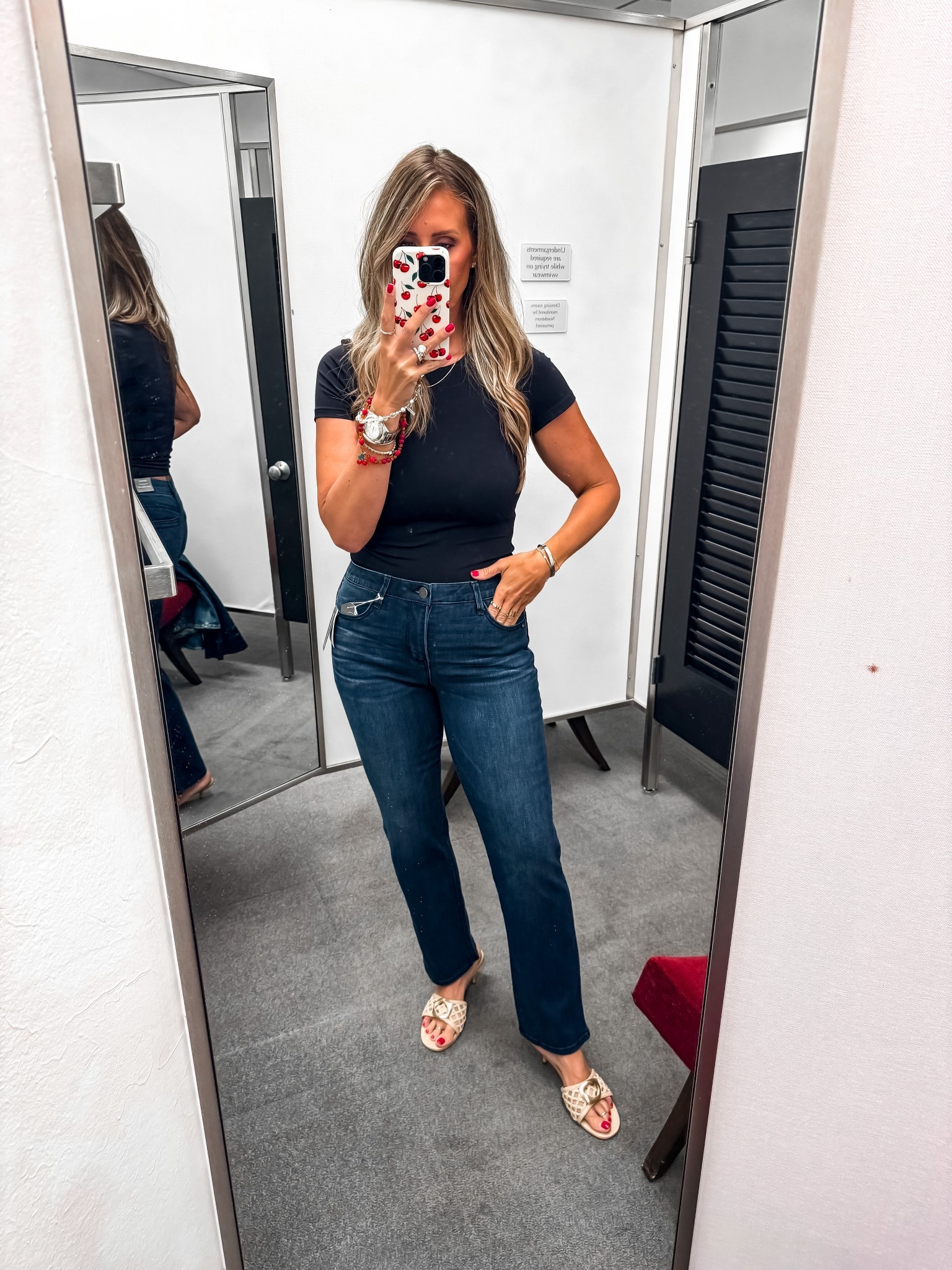 Full length straight leg
VERY stretchy! Size down if in between 

#LTKMidsize #LTKOver40 #LTKSaleAlert