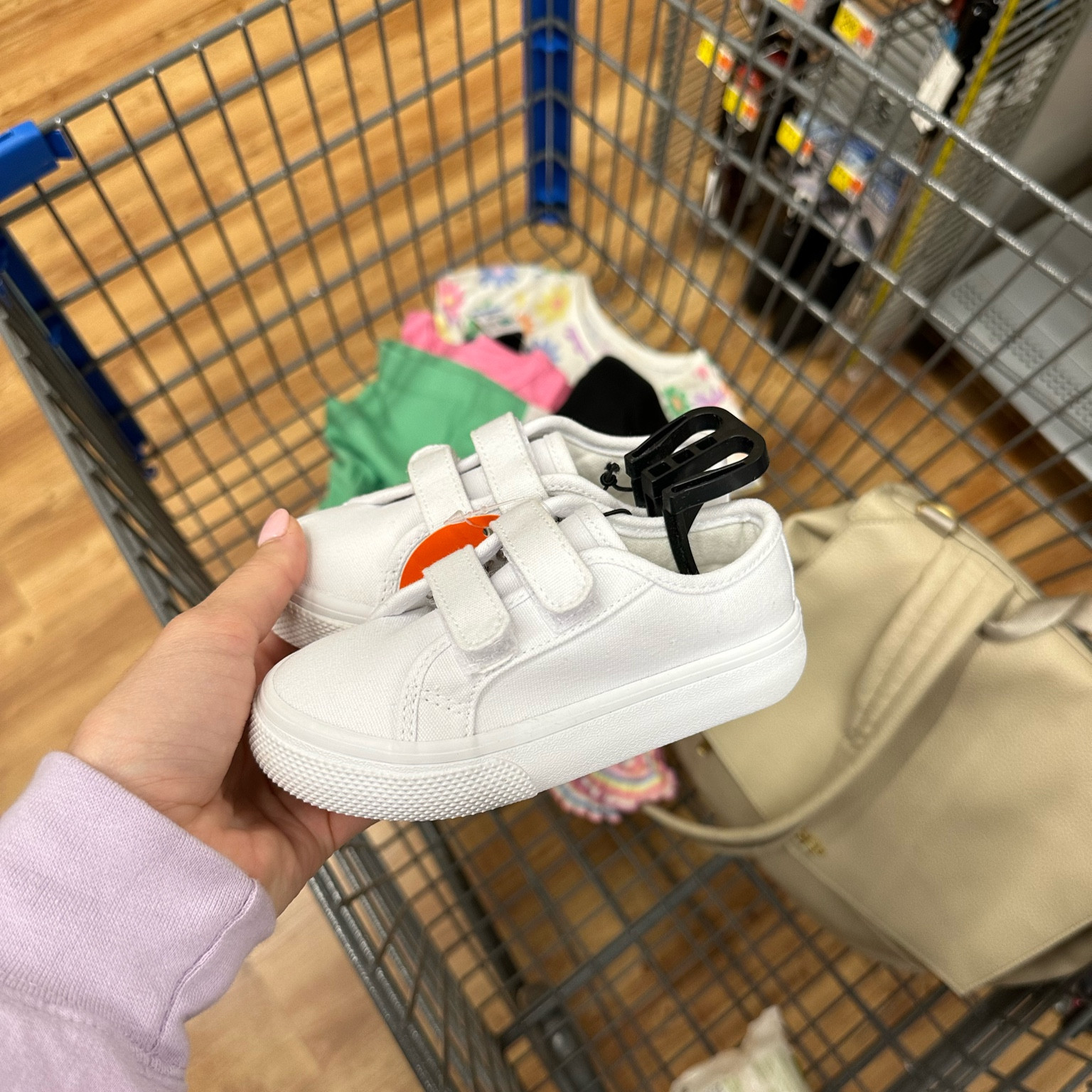 Walmart baby shoes!! White is a must 🤩

White baby shoes | Velcro baby toes | Velcro toddler shoes 

#LTKkids #LTKbaby #LTKstyletip