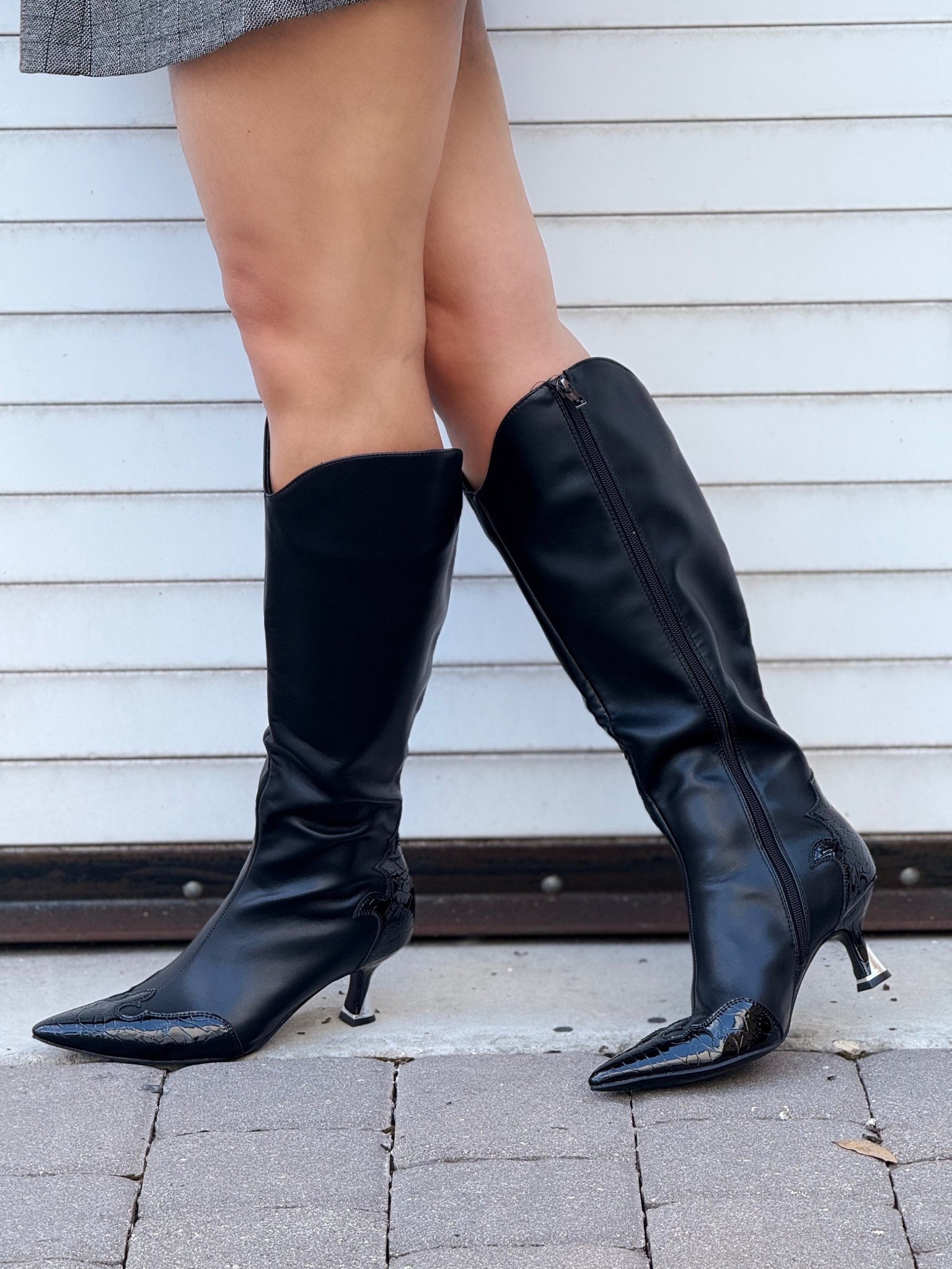 I am absolutely in love with these boots. 

#LTKgrwm #LTKootd #LTKFestival