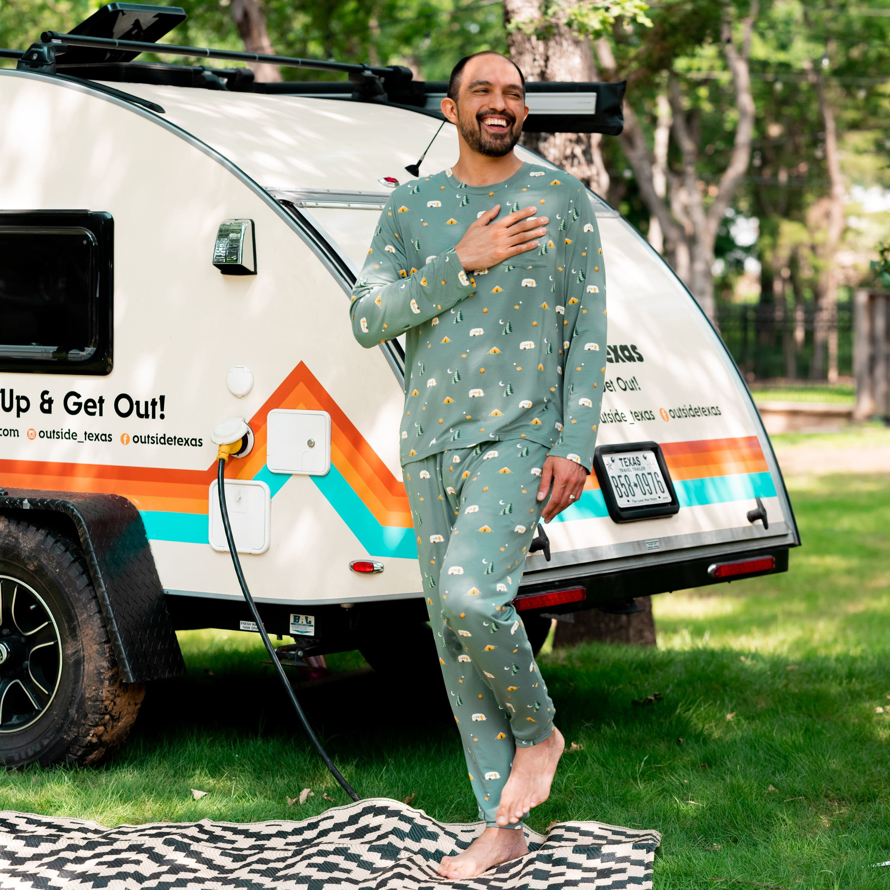 Men's Jogger Set in Camping *Slight Misprint* | Kyte BABY