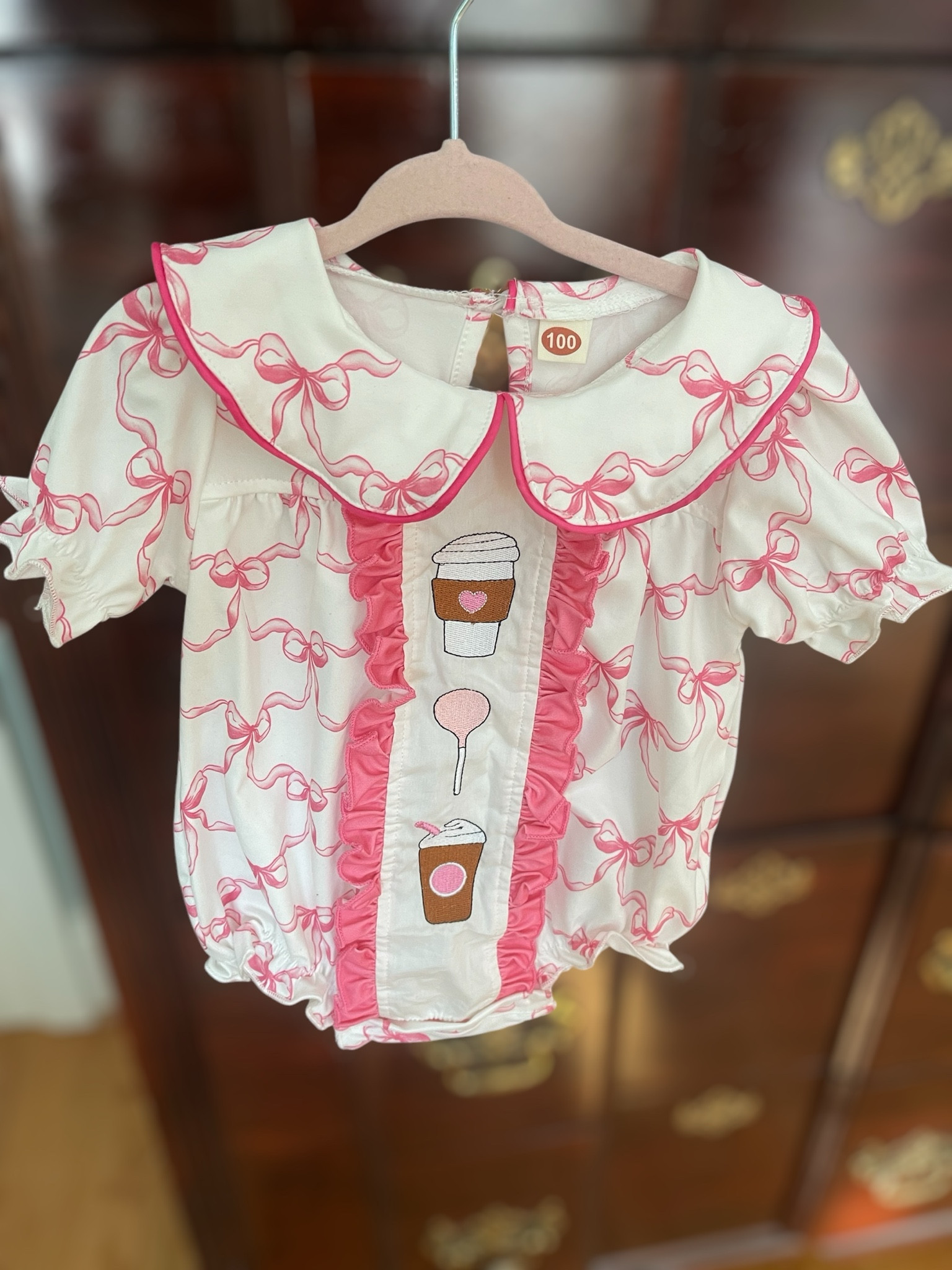 Baby girl Valentine’s Day bubble, baby girl Starbucks outfit 

#LTKBaby #LTKFindsUnder50 #LTKFindsUnder100