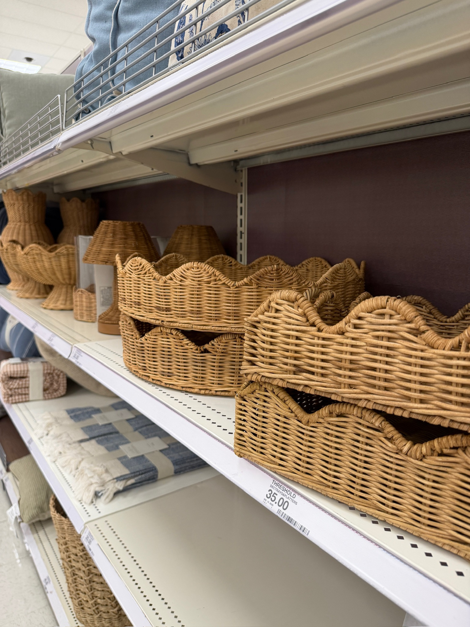 These scalloped edge rattan trays and bowls are so cute!  

 #LTKHome
