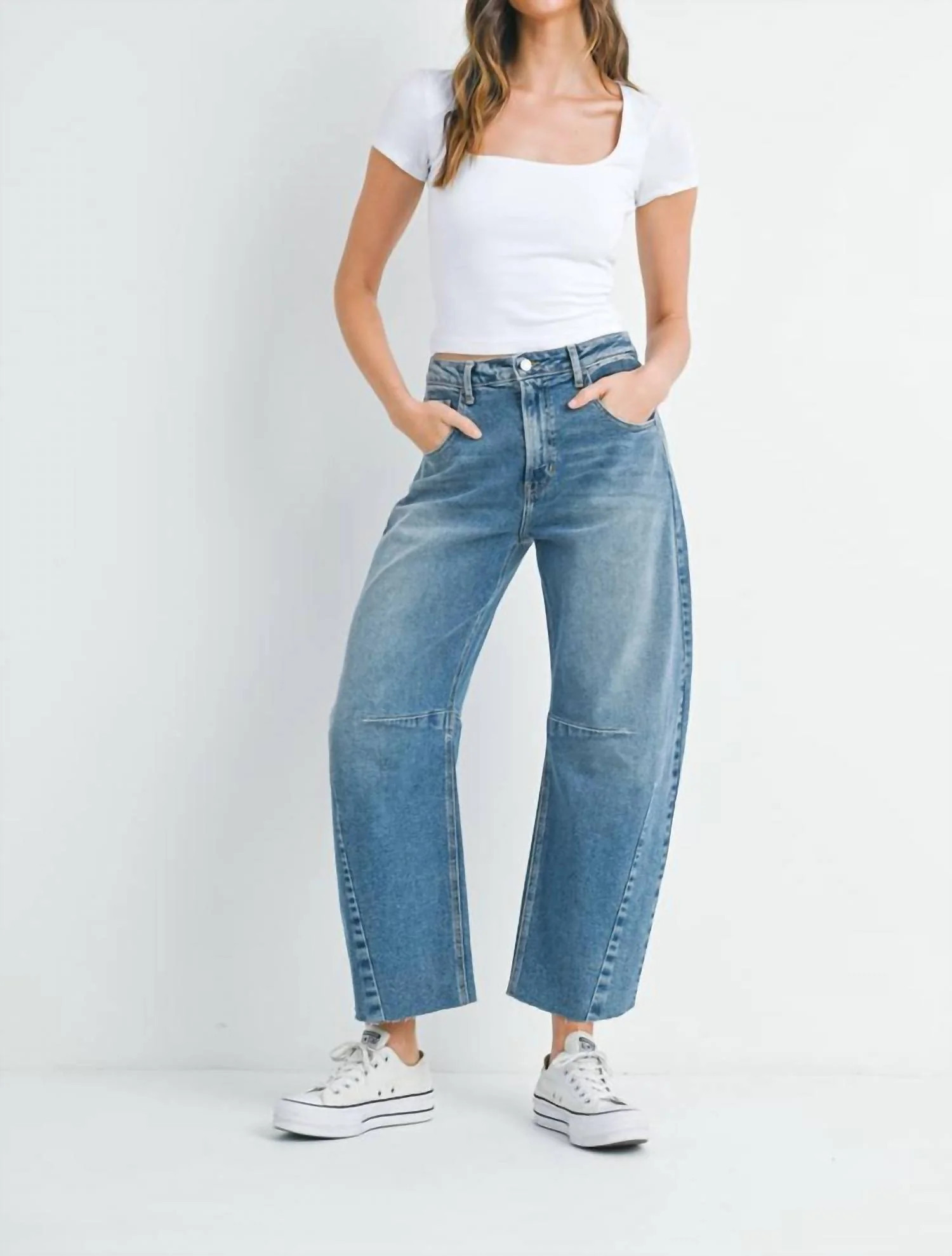 Women's Barrel Jeans With Seams In Denim | Shop Simon