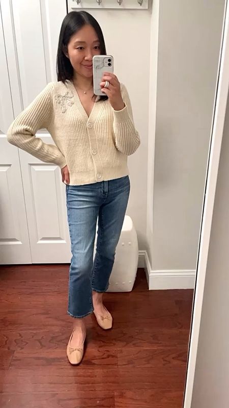 This is such a cute cardigan but the v-neck is too low cut for my preference. I am trying on size S petite.

Jeans are size 25 petite.

I'm 5' 2.5" and 111 pounds

#LTKover40 #LTKHoliday #LTKsalealert