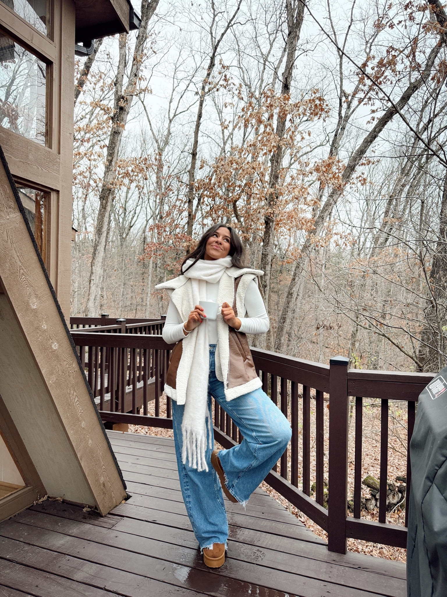 Vest: size L
Turtleneck: size L
Jeans: 10 X-Long
Uggs: size 11 (sized up one)
Code juliaside for 15% off on shein