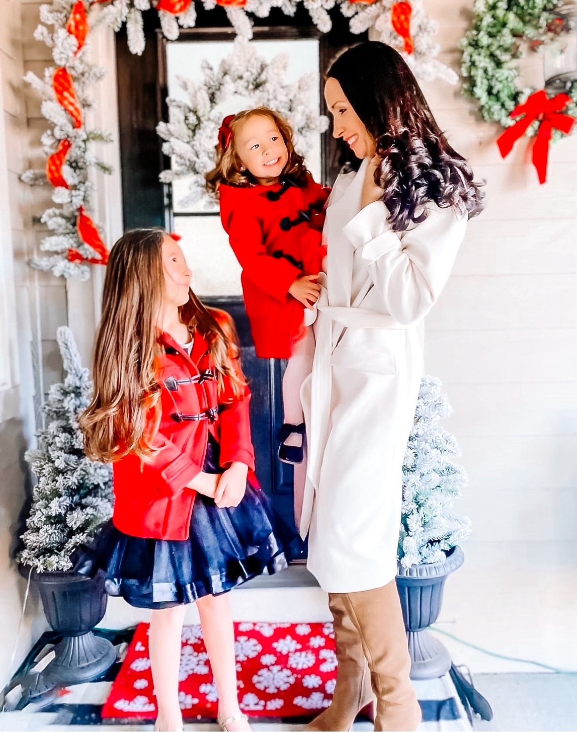 #christmas #christmasclothes #christmasdress #christmaspictures #christmasmatching

#LTKSeasonal #LTKFamily #LTKOver40