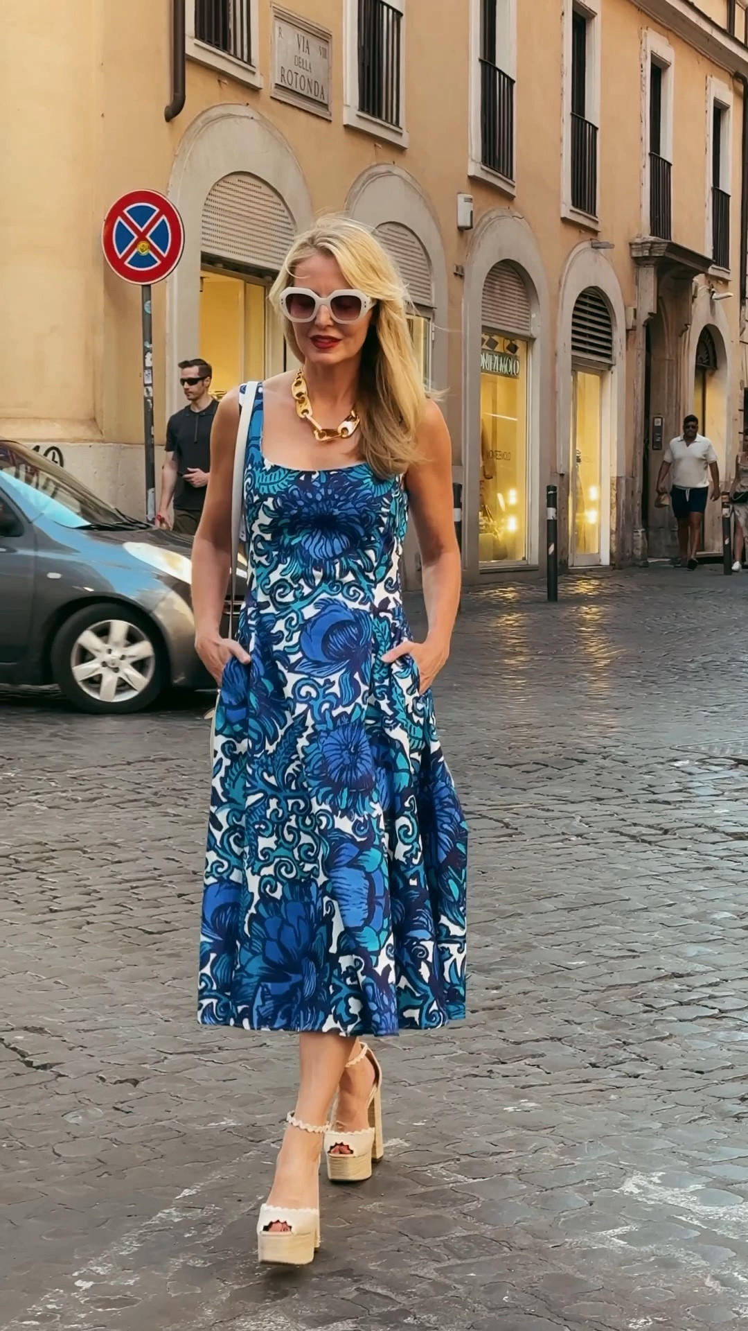 This dream of a dress is now back in stock!!! TTS. 