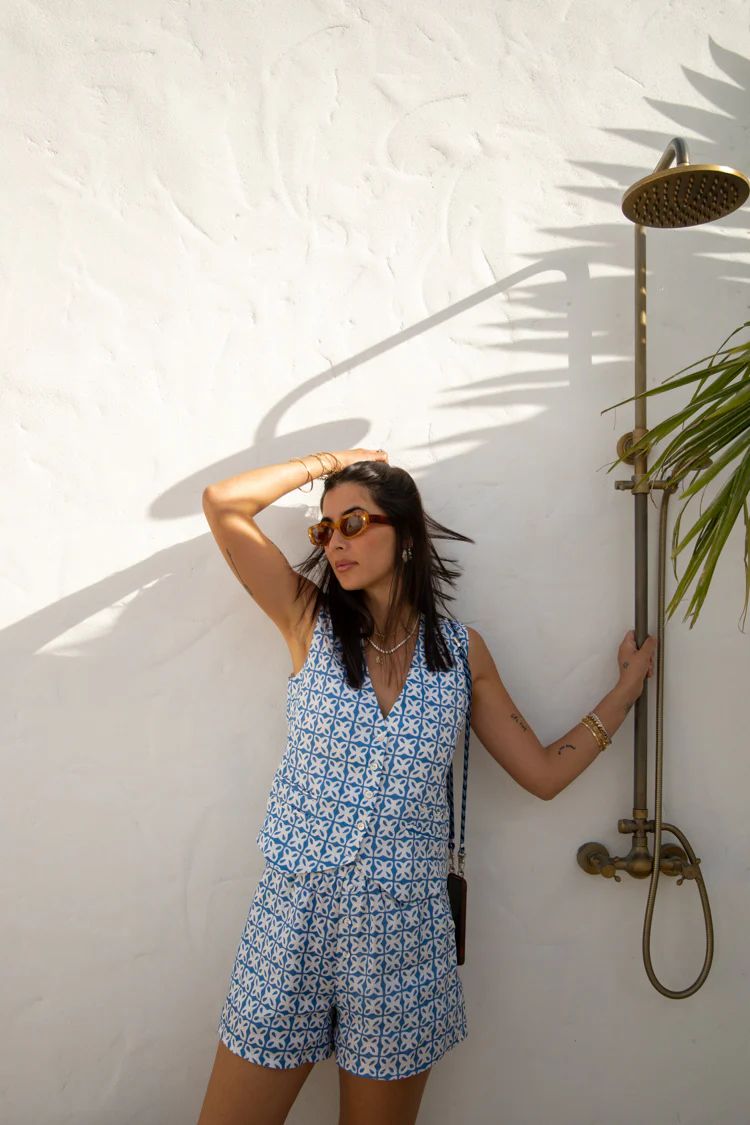 Sun Seeker Linen Vest Blue | VRG Grl