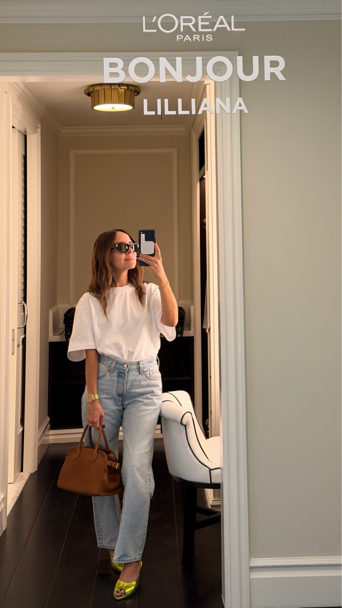 My OOTD!

The perfect boxxy, oversized short sleeve for $25!! Jeans are in the wash “by your side” in a size 24/27

#LTKootd #LTKTravel #LTKdayinmylife